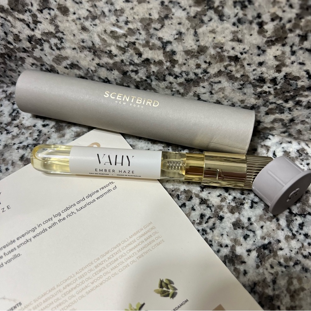 Scentbird Vahy Ember Haze 8ml